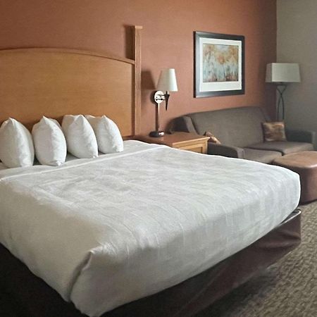 Mainstay Suites Sidney - Medical Center Eksteriør bilde