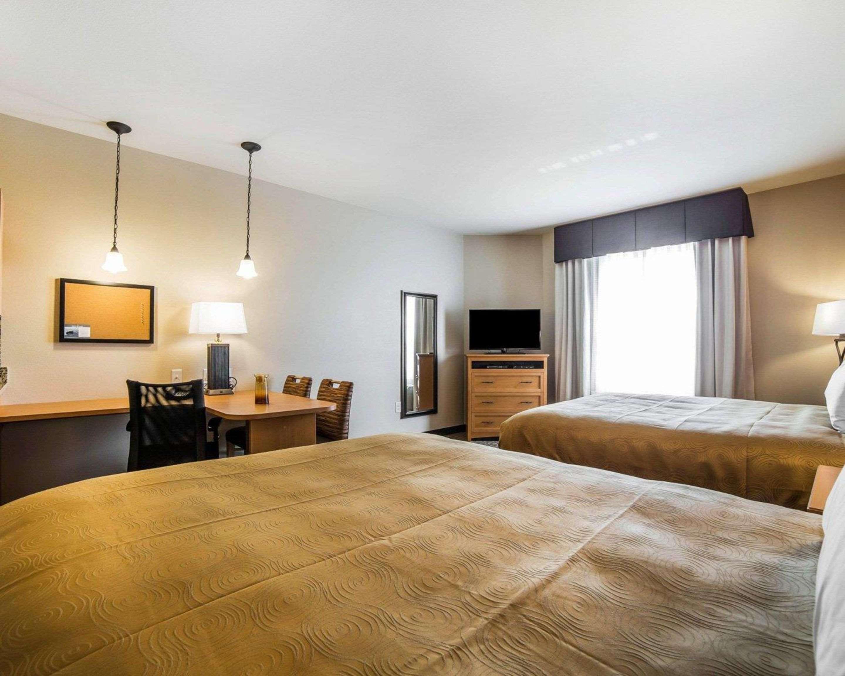 Mainstay Suites Sidney - Medical Center Eksteriør bilde