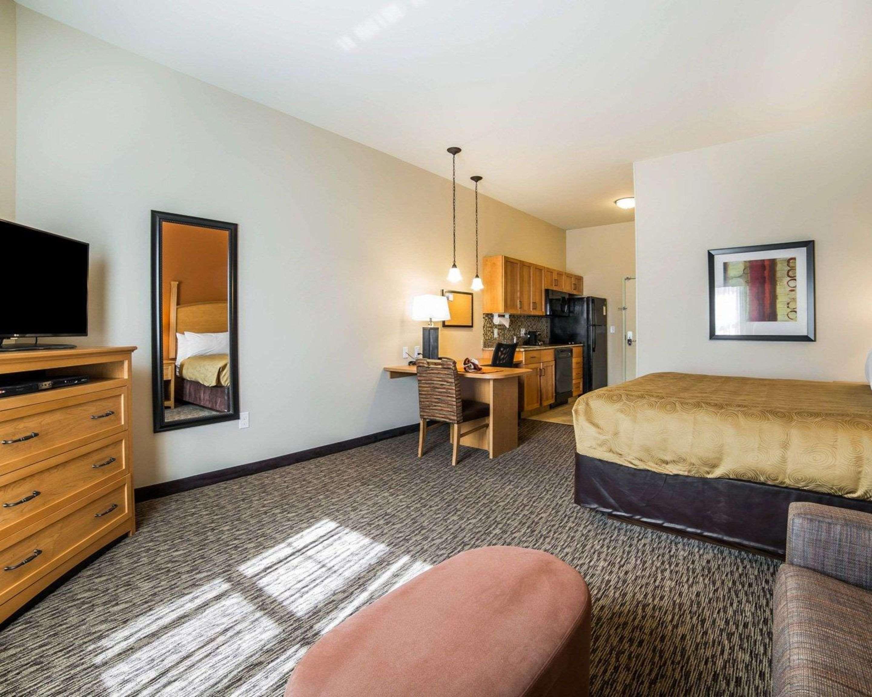 Mainstay Suites Sidney - Medical Center Eksteriør bilde