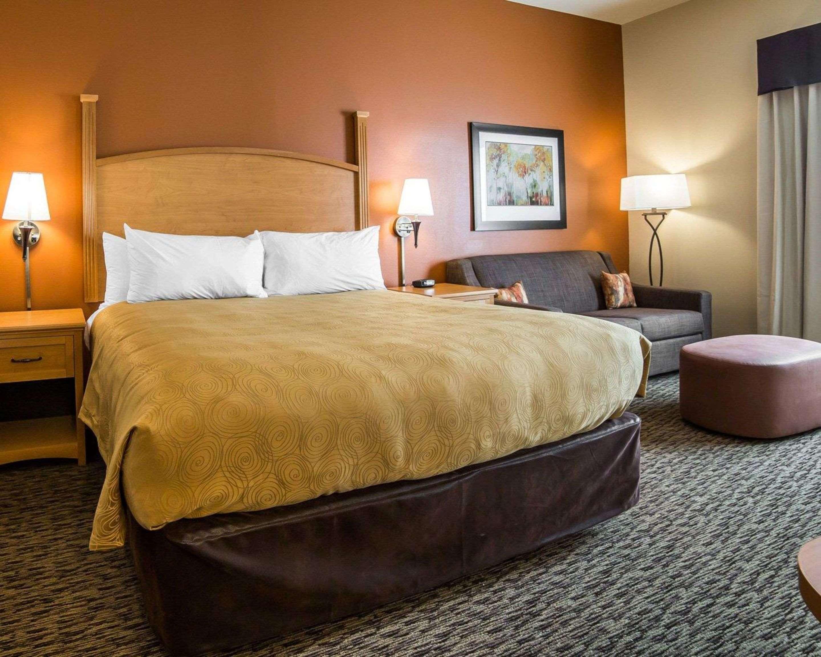 Mainstay Suites Sidney - Medical Center Eksteriør bilde