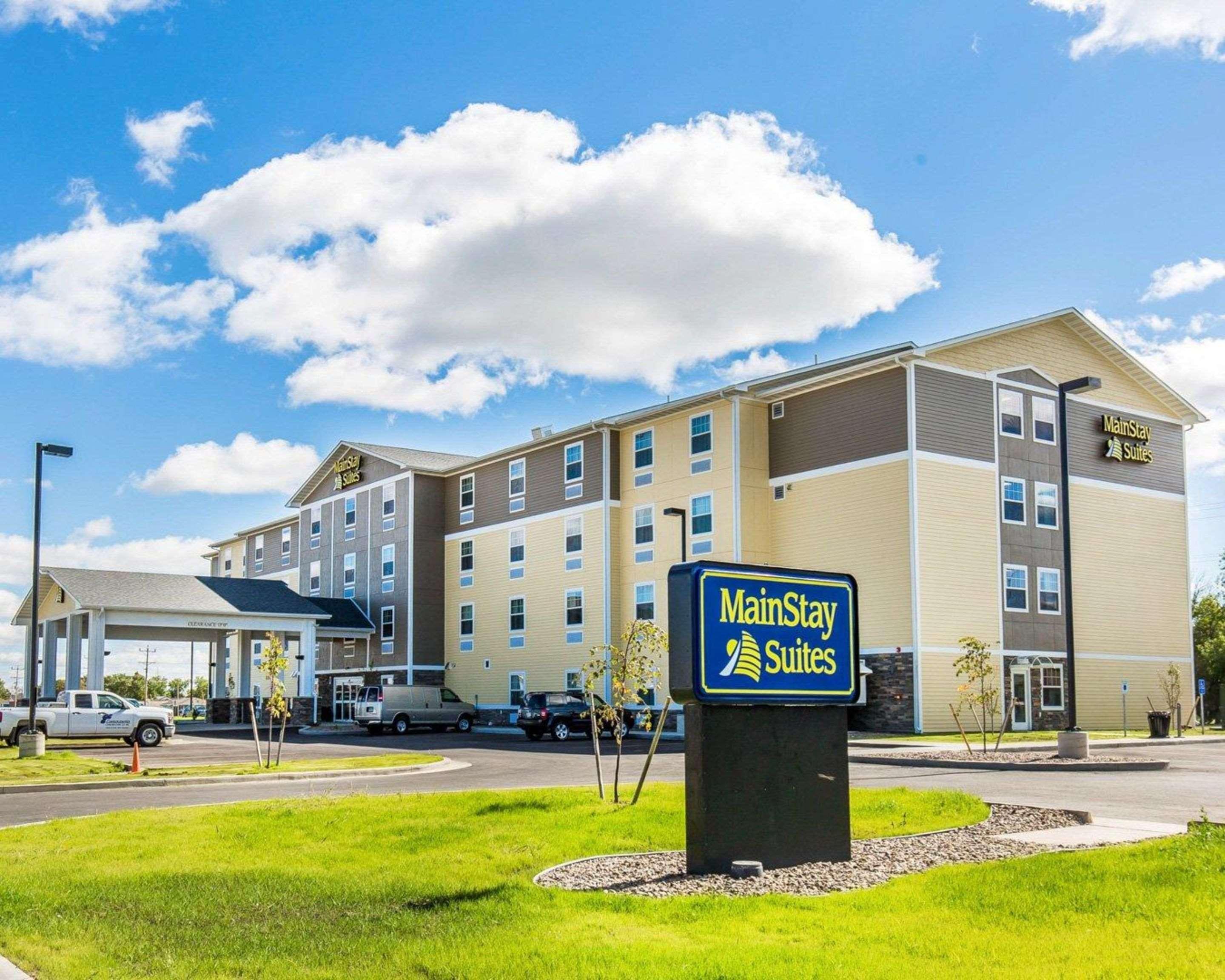 Mainstay Suites Sidney - Medical Center Eksteriør bilde