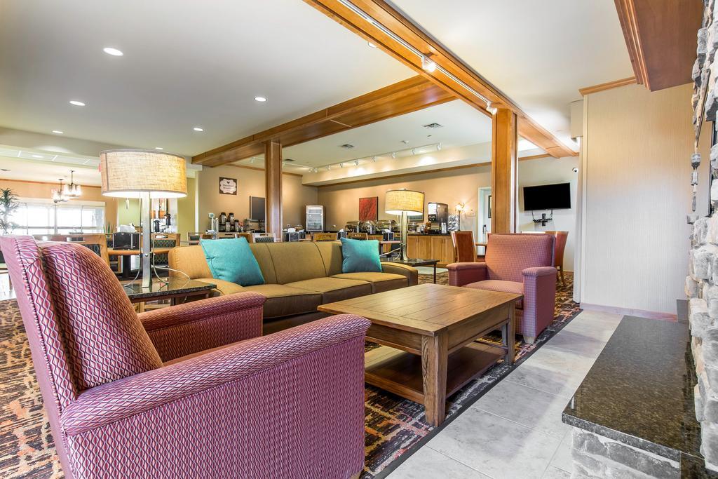 Mainstay Suites Sidney - Medical Center Eksteriør bilde